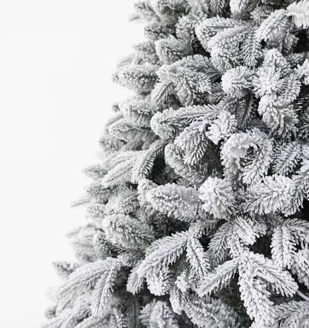 Sapin de noël enneigé artificiel